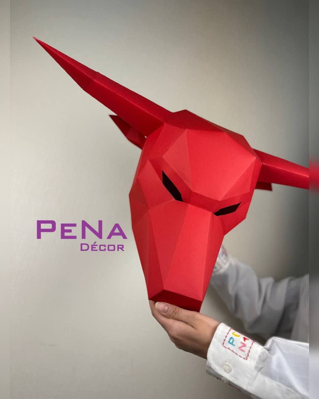 دکور سر مانکن گاو شاخ دار