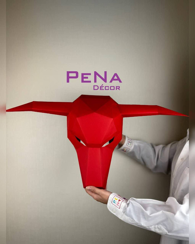 دکور سر مانکن گاو شاخ دار