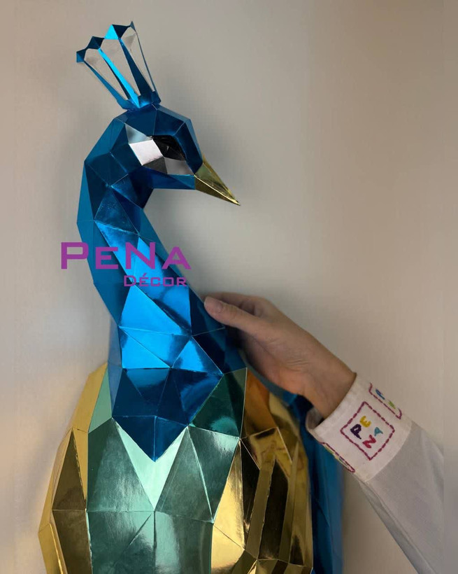 مجسمه دکوراتیو طاووس دیواری