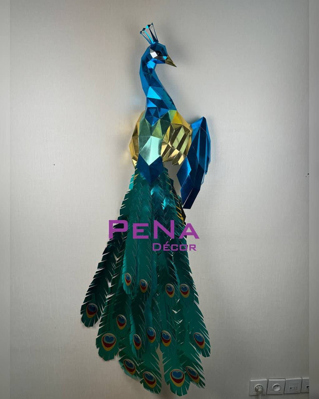 مجسمه دکوراتیو طاووس دیواری