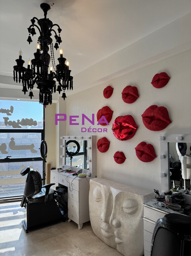 مجسمه دکوراتیو لب غنچه مقوایی