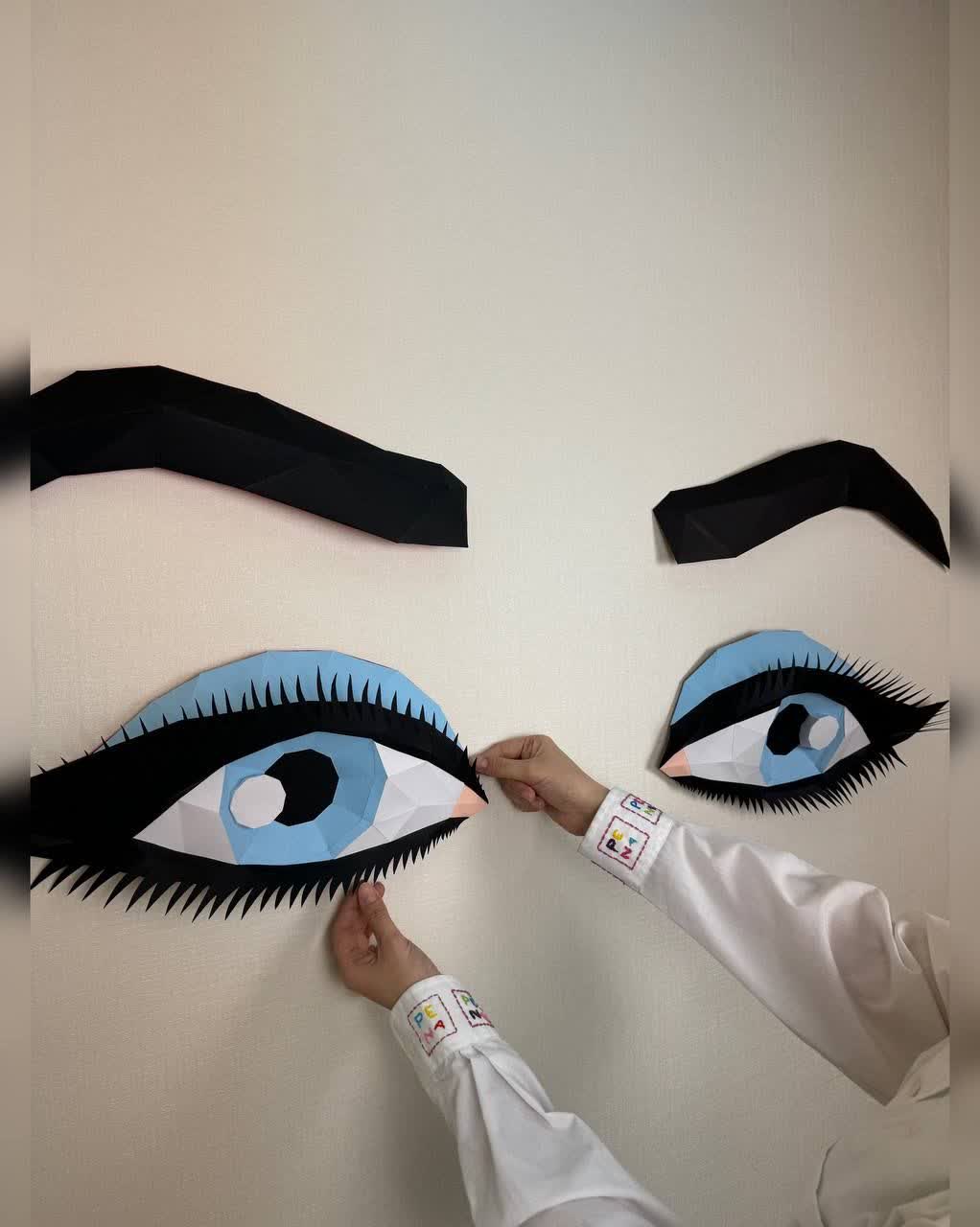 مجسمه دکوراتیو چشم و ابرو